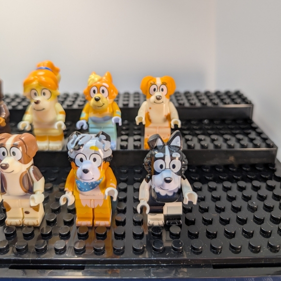 8 Minifigures- Bluey Character Set Building Block Toy Lego Compatible - Picture 2 of 9